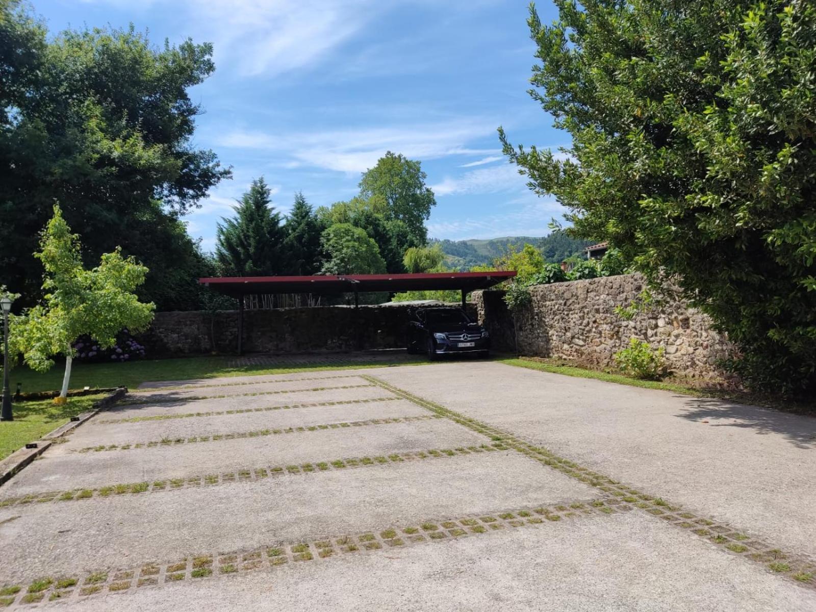 Posada Real La Montanesa Corrales De Buelna Εξωτερικό φωτογραφία