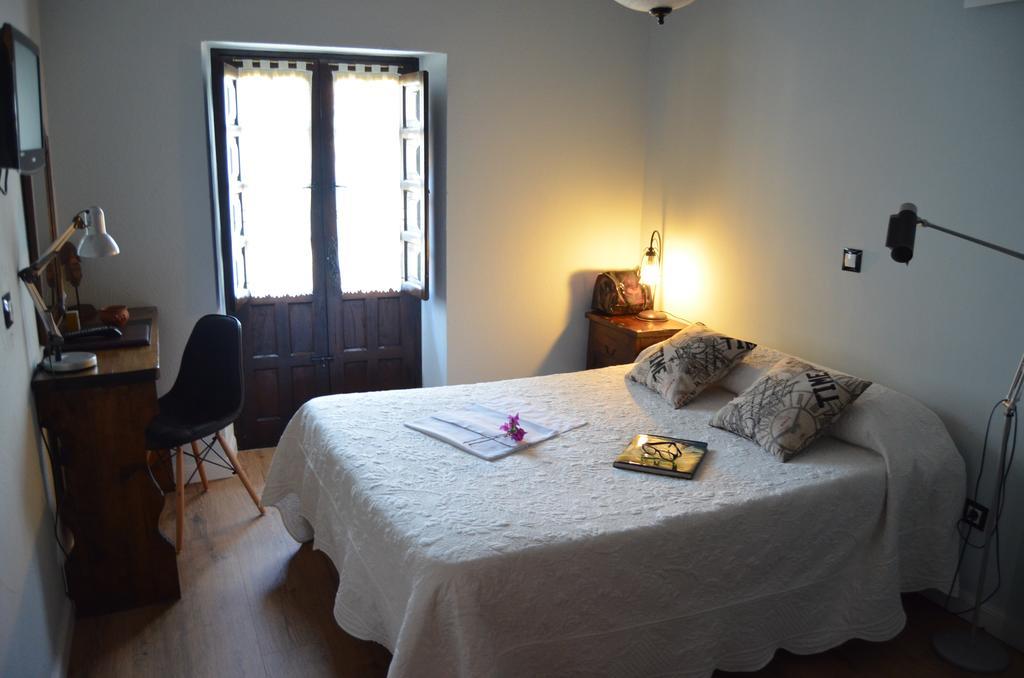 Posada Real La Montanesa Corrales De Buelna Εξωτερικό φωτογραφία